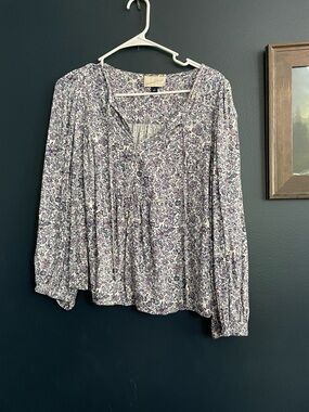 Universal Threads Floral Navy and Purple Blouson Sleeve Blouse Spring Summer